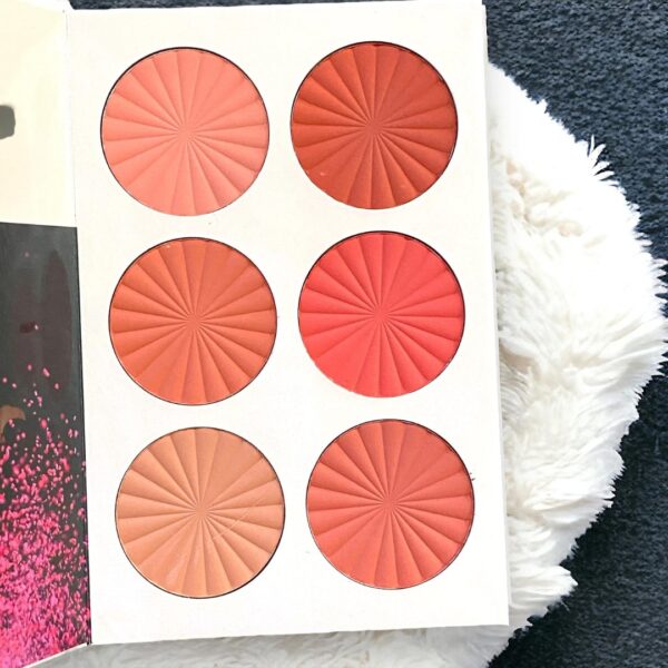 MOCALLURE ULTIMATE UTOPIA BOOK PALETTE - Image 4