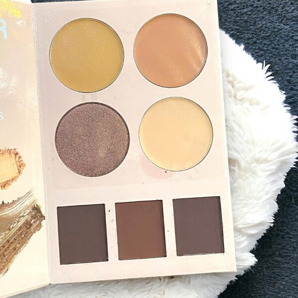 MOCALLURE ULTIMATE UTOPIA BOOK PALETTE - Image 2